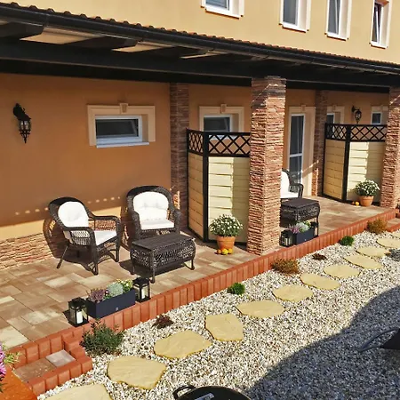 Apartmany Kord Lednice Exterior photo